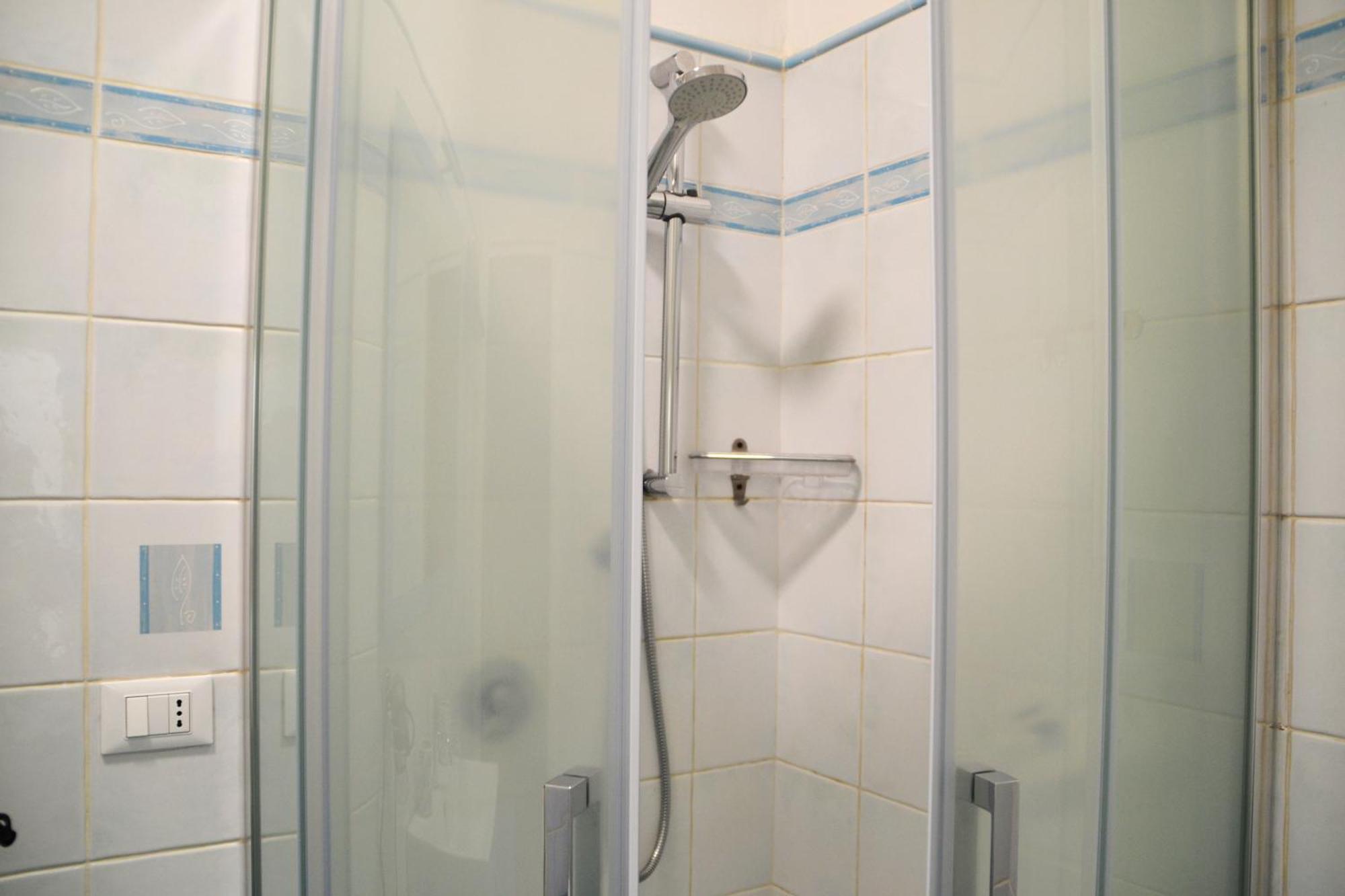 Caposele38 Apartment Трани Екстериор снимка