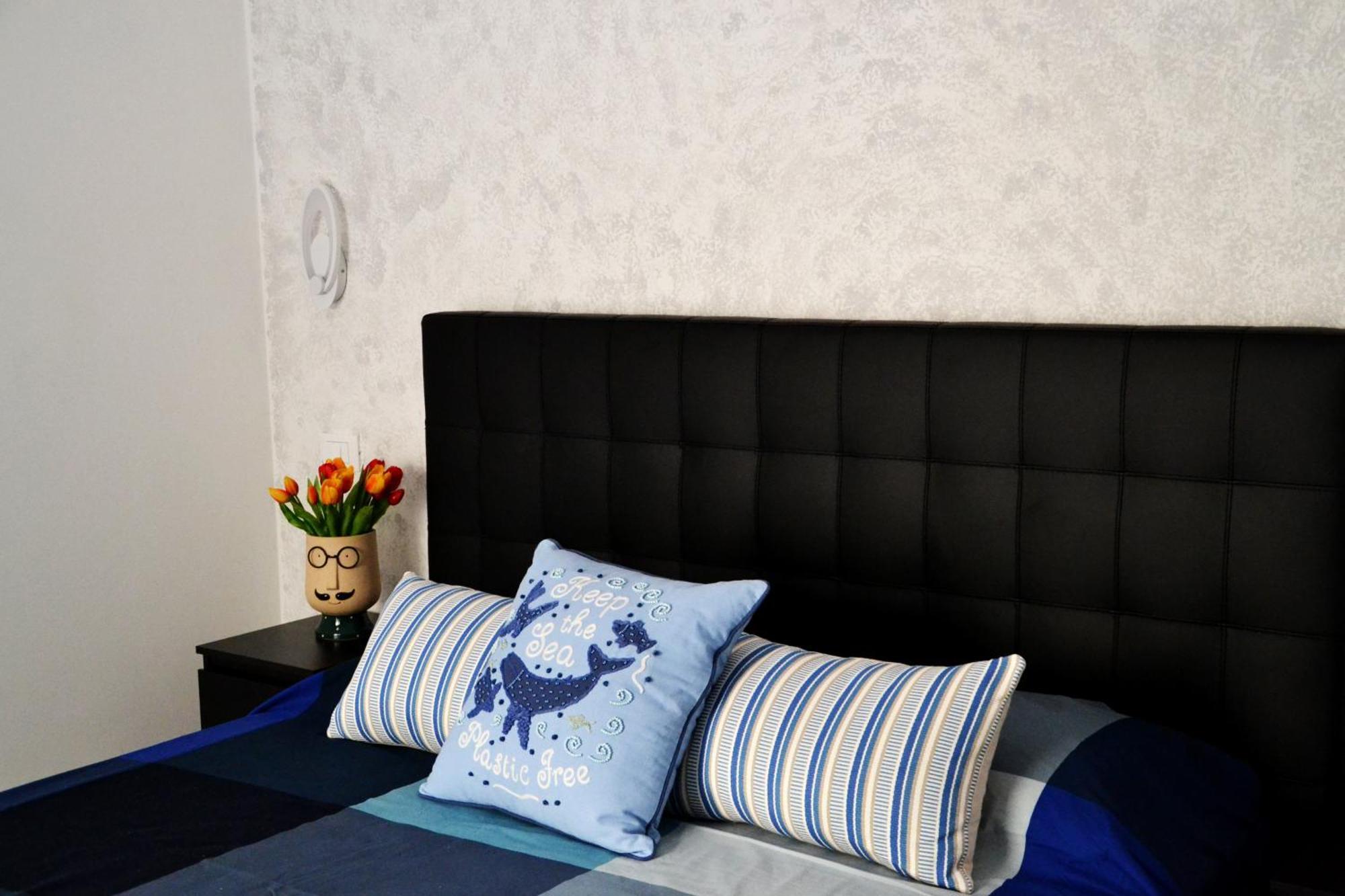 Caposele38 Apartment Трани Екстериор снимка